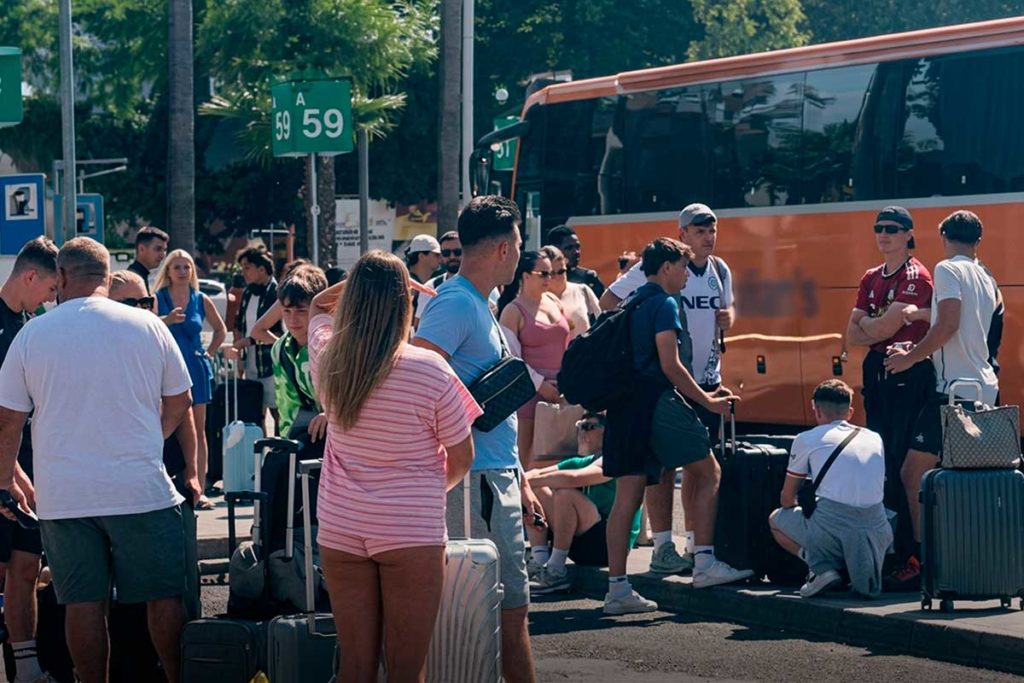 Teneriffa-Süd, Granadilla de Abona: Bus-Chaos am Südflughafen 1 Buschaos