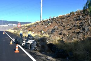 Teneriffa-Ost, El Rosario: Reinigungsaktion an der Küstenstraße 6 Landschafts