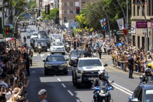 Teneriffa-Nordost, Santa Cruz: Millionenumsatz dank Papstbesuch 9 Millionenumsatz