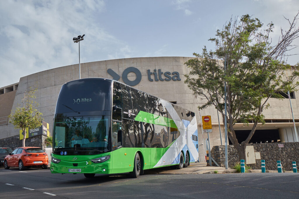 Teneriffa-Nordost, Santa Cruz: Erste Doppeldecker-Busse im Einsatz 99 ersten Doppeldecker