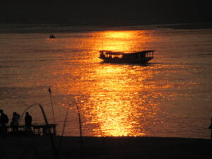 Abendstimmung auf dem Mekong