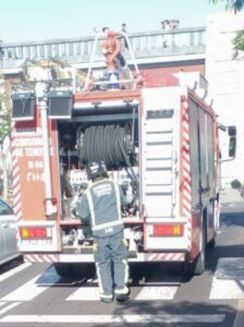 Teneriffa-Süd, Adeje: Rauchvergiftungen bei Hausbrand 20 Feuerwehr Bomberos