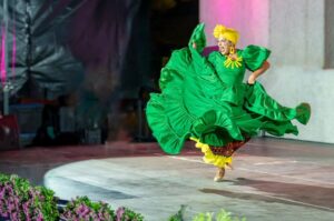 Gran Canaria-Ost, Ingenio: „Wo die Welt sich trifft“ 8 Gewinnerfoto Folklore Taenzerin
