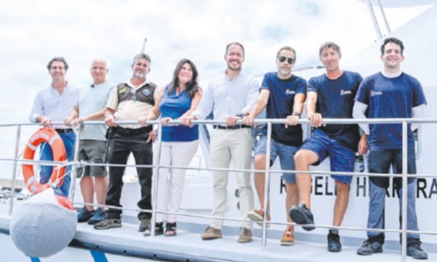 Kanarische Inseln: Hybrid-Schiff kontrolliert Teno-Rasca 1 Hybridboot Teno