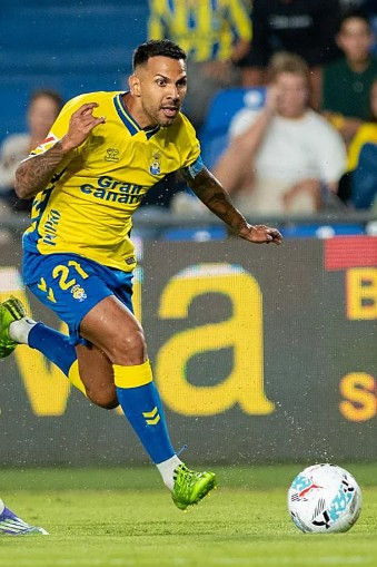 Kanarische Inseln: Kanarische Fußballer zieht es nach Asien 1 Jonathan Viera