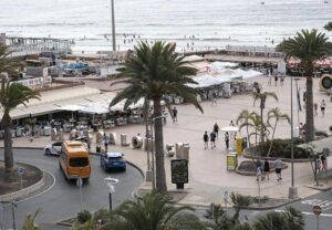 Gran Canaria-Süd, San Bartolomé de Tirajana: Auflösung einer Party mit trinkenden Minderjährigen 1 Playa del Ingles