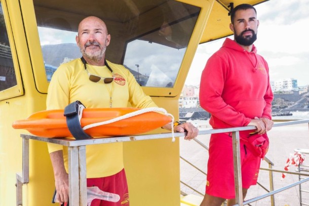 Kanarische Inseln: Mehr Verdienst für die Rettungsschwimmer 1 Rettungsschwimmer