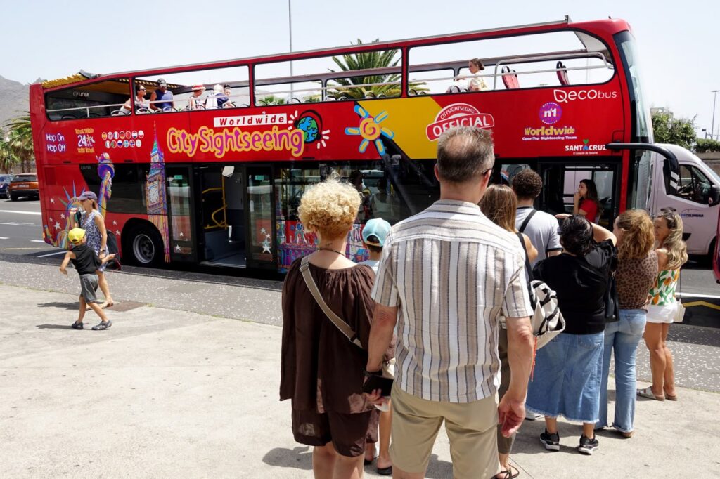 Sightseeing Bus Santa Cruz 1