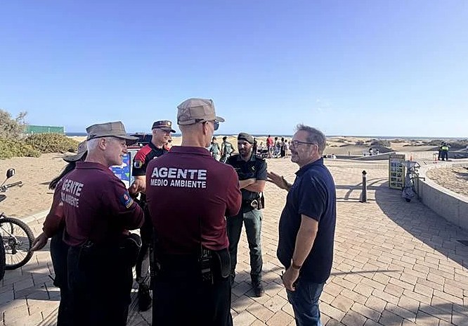 Gran Canaria-Süd, San Bartolomé de Tirajana: Verstärkte Überwachung der Dünen von Maspalomas 1 Ueberwachung Duenen