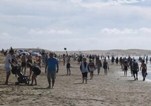 Kanarische Inseln: Weniger deutsche Urlauber 5 Urlauber Strand