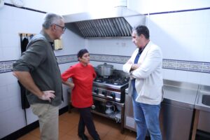 Lanzarote, Arrecife: Hilfe in Not 22 VISITA MARCI Y CANDIL A FLORA ACOGE 11