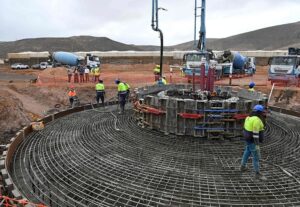 Gran Canaria-Nord, Gáldar: Installation der dritten Windkraftanlage 2 Windkraftanlage Galdar in Bau