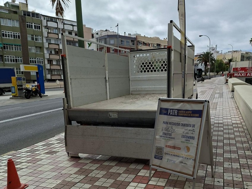 Gran Canaria-Nordost, Las Palmas: Wandernde Sperrmüll-Sammelstellen 1 voruebergehende Abgabestelle