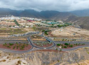 Teneriffa-Süd, Adeje: Erweiterung der Zufahrtsstraße 19 Adeje Zufahrt 1