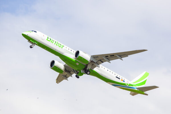 Kanarische Inseln: „Bintazos“ bis zum 28. September 3 Binter Embraer 2