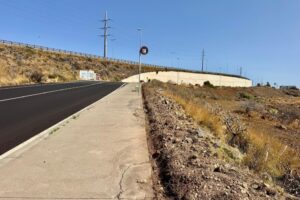 Teneriffa-Ost, El Rosario: Beleuchtung an der Straße nach Costanera 14 Costanera 1