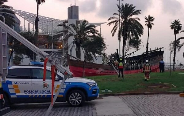 Gran Canaria-Nordost, Las Palmas: „La Niña III“ erneut in Flammen 5 Feuer carabela