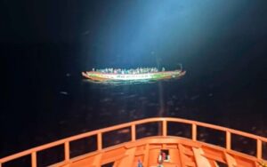 Fluechtlingsboot 2