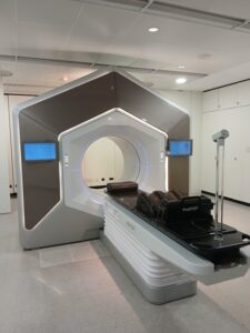 Teneriffa-Nordost, La Laguna: Mehr als 200 Patienten mit adaptiver Strahlentherapie behandelt 13 Geraet HUC