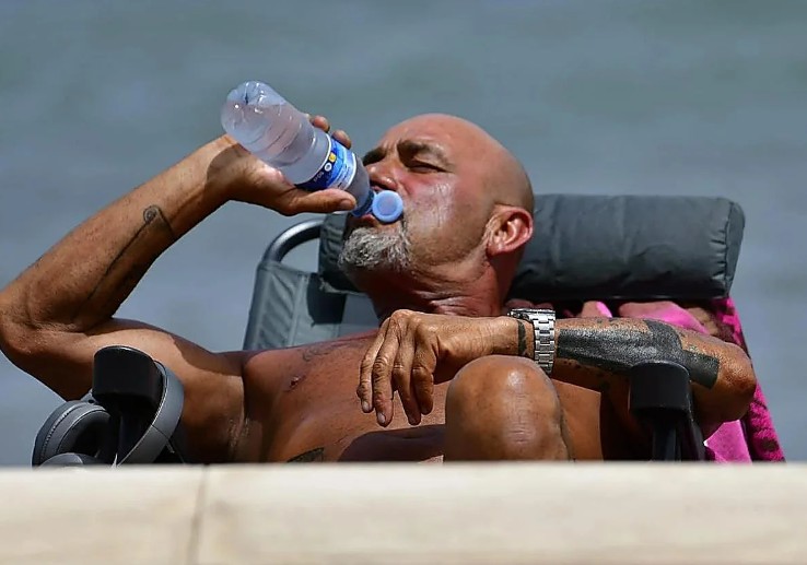 Hitze wasser trinken