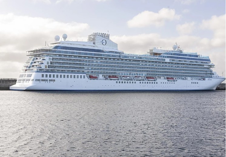 Kreuzfahrtschiff Allura Arrecife