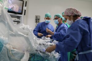 Lanzarote, Arrecife: Bedeutend weniger Wartezeit auf eine OP 23 Robotik OP Hospital Molina Orosa