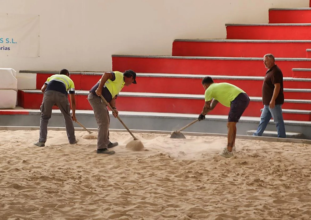 Gran Canaria-Süd, San Bartolomé de Tirajana: Instandsetzung der Lucha-Canaria-Halle 1 Terreno