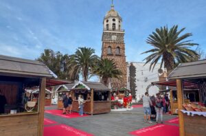 Lanzarote, Teguise: Vorbereitungen für den Weihnachtsmarkt 18 Weihnachtsmarkt