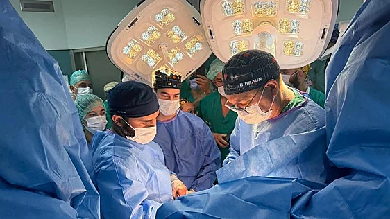 Teneriffa Nord, Santa Cruz: Neue Wege 1 Chirurgie