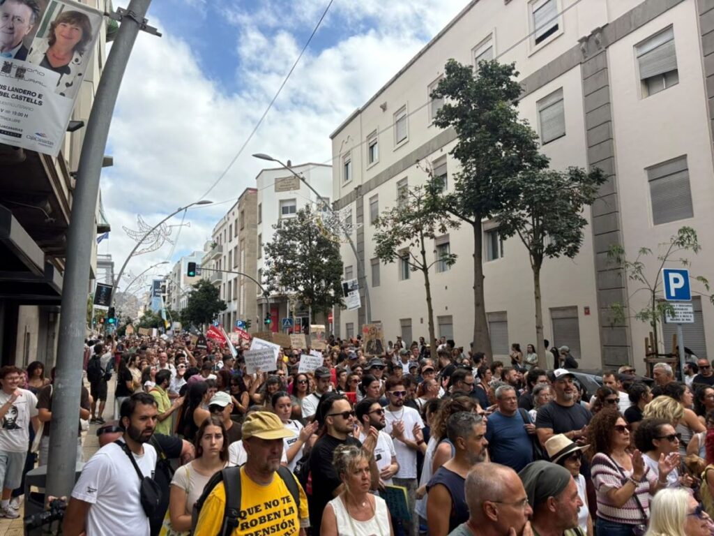 Weitere Streiks angekündigt 93 Demo