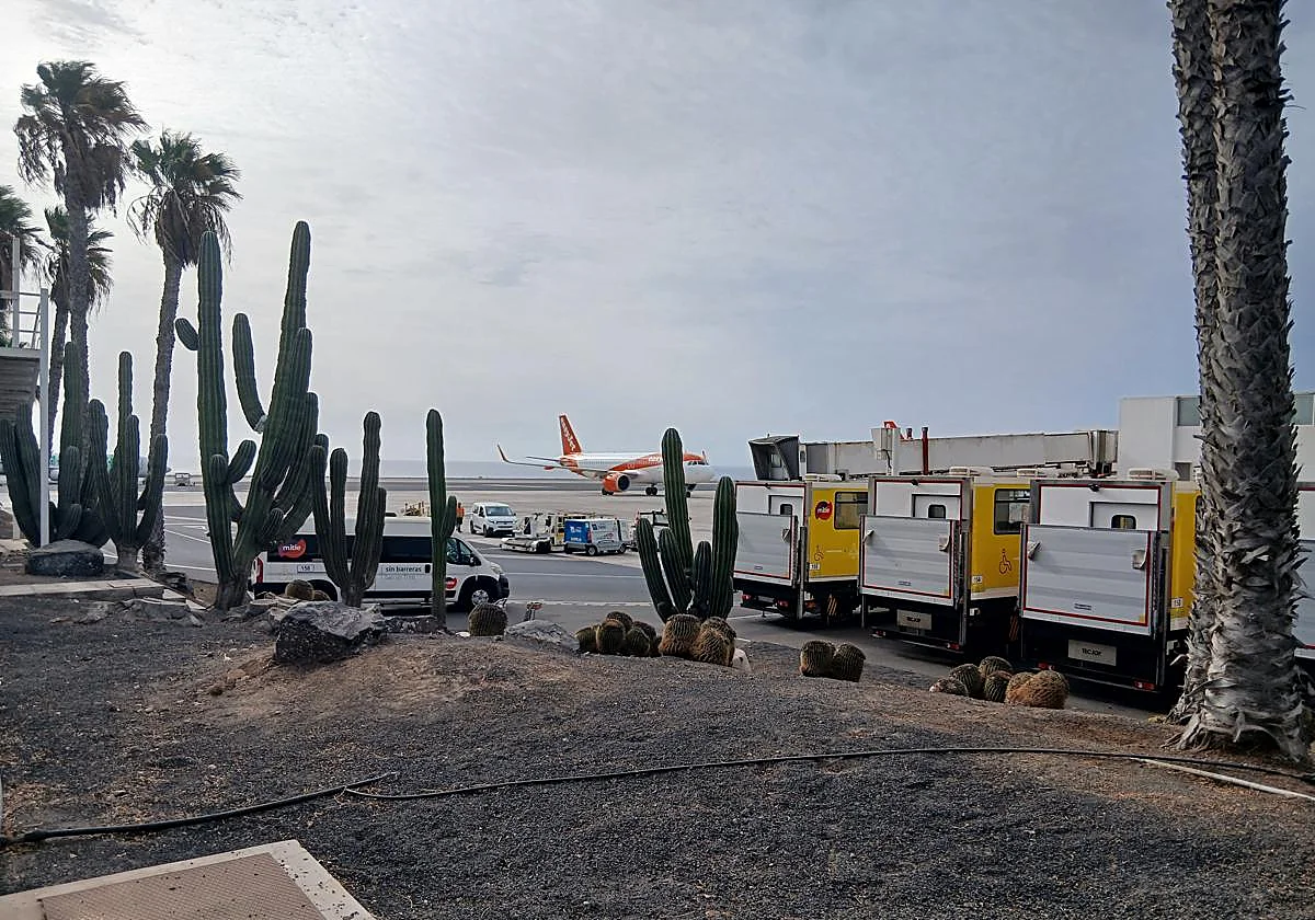 Lanzarote, San Bartolomé: Flughafen von Lanzarote wird überarbeitet 1 Flughafen LZ