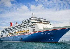Kanarische Inseln: Kreuzfahrt zur Sonnenfinsternis 3 Kreuzfahrtschiff