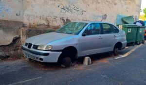 Kanarische Inseln: Immer mehr Schrottautos 65 Schrottauto