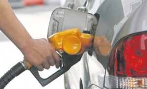 Kanarische Inseln: Mehr Lohn 22 Tankstelle