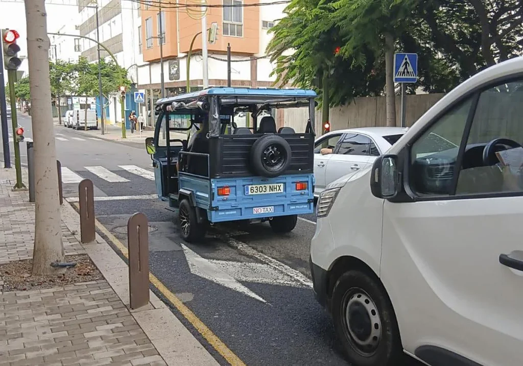 Lanzarote, Arrecife: Neue Verkehrsmittel 96 Tuck Tuck