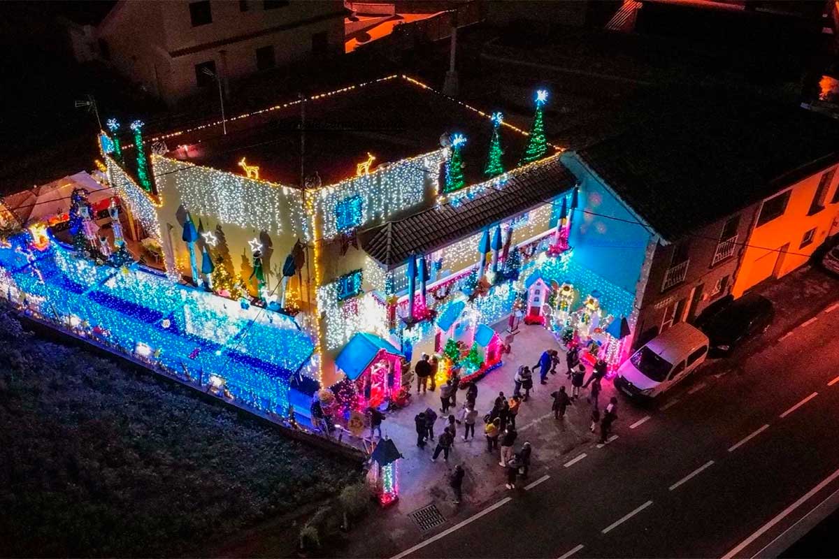 Teneriffa-Nord, La Laguna: Das Weihnachtshaus steht in den Startlöchern 1 Weihnachtshaus